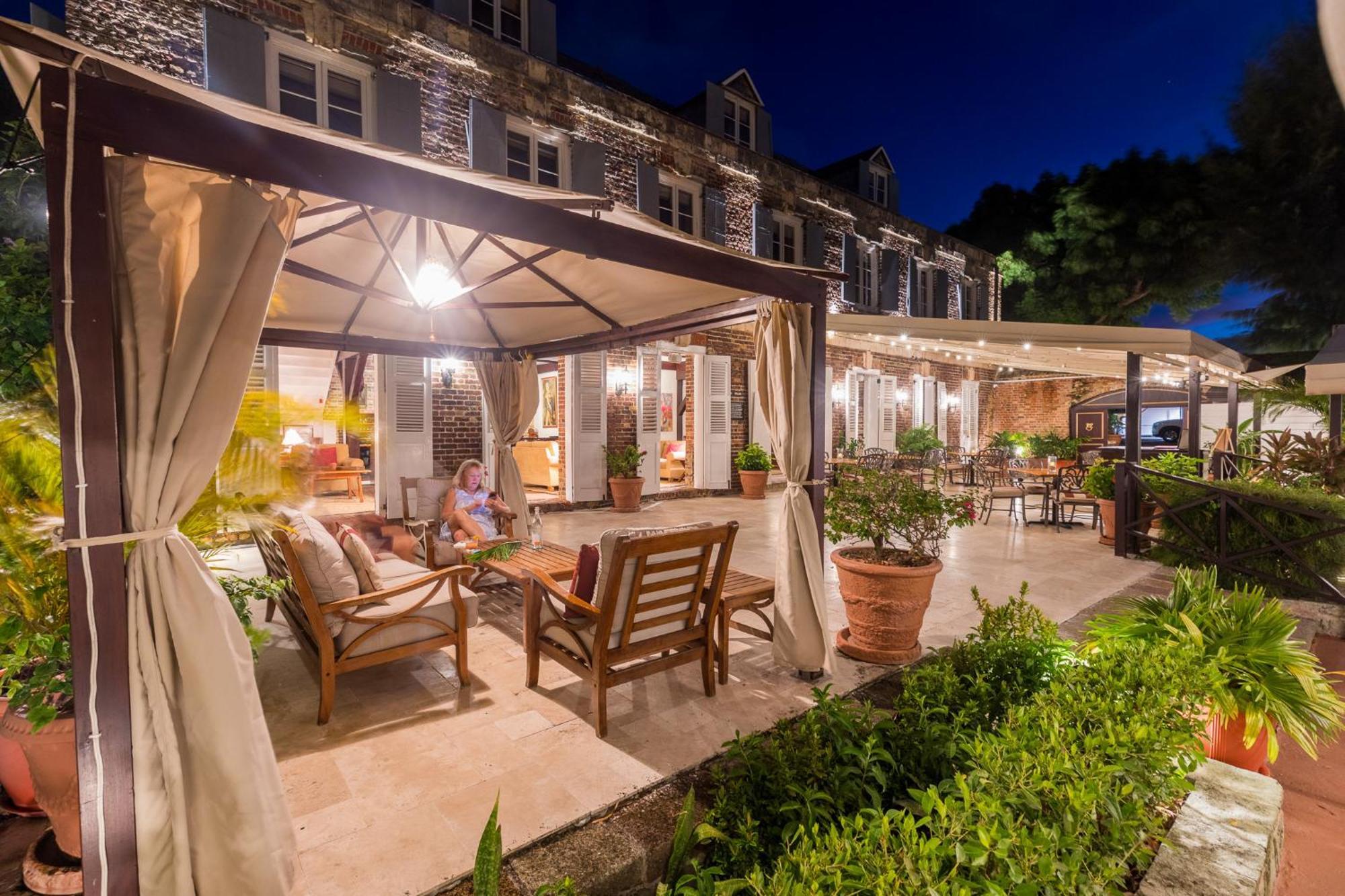 Admiral'S Inn And Gunpowder Suites English Harbour Exteriör bild